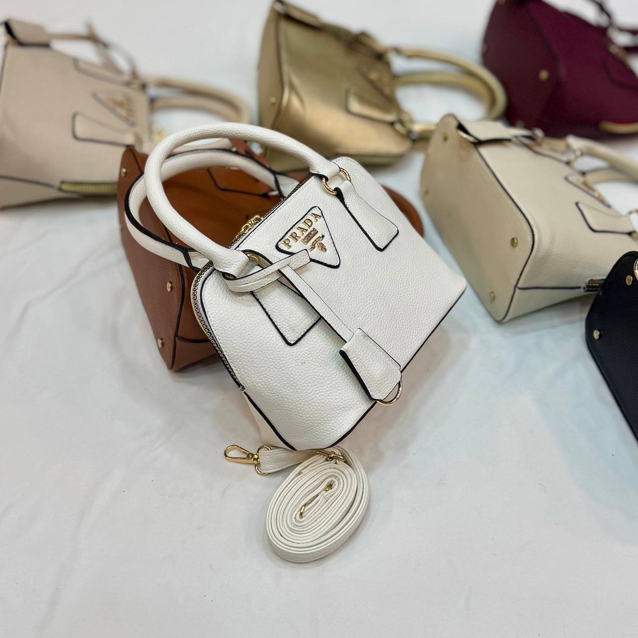 5809983337576646348 Prada Bag For Women - الصورة 1