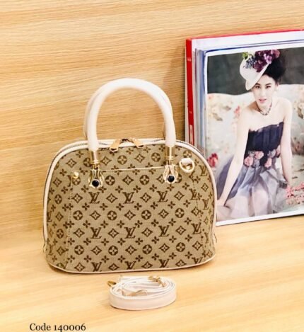 LOUIS VUITTON Bag For Women