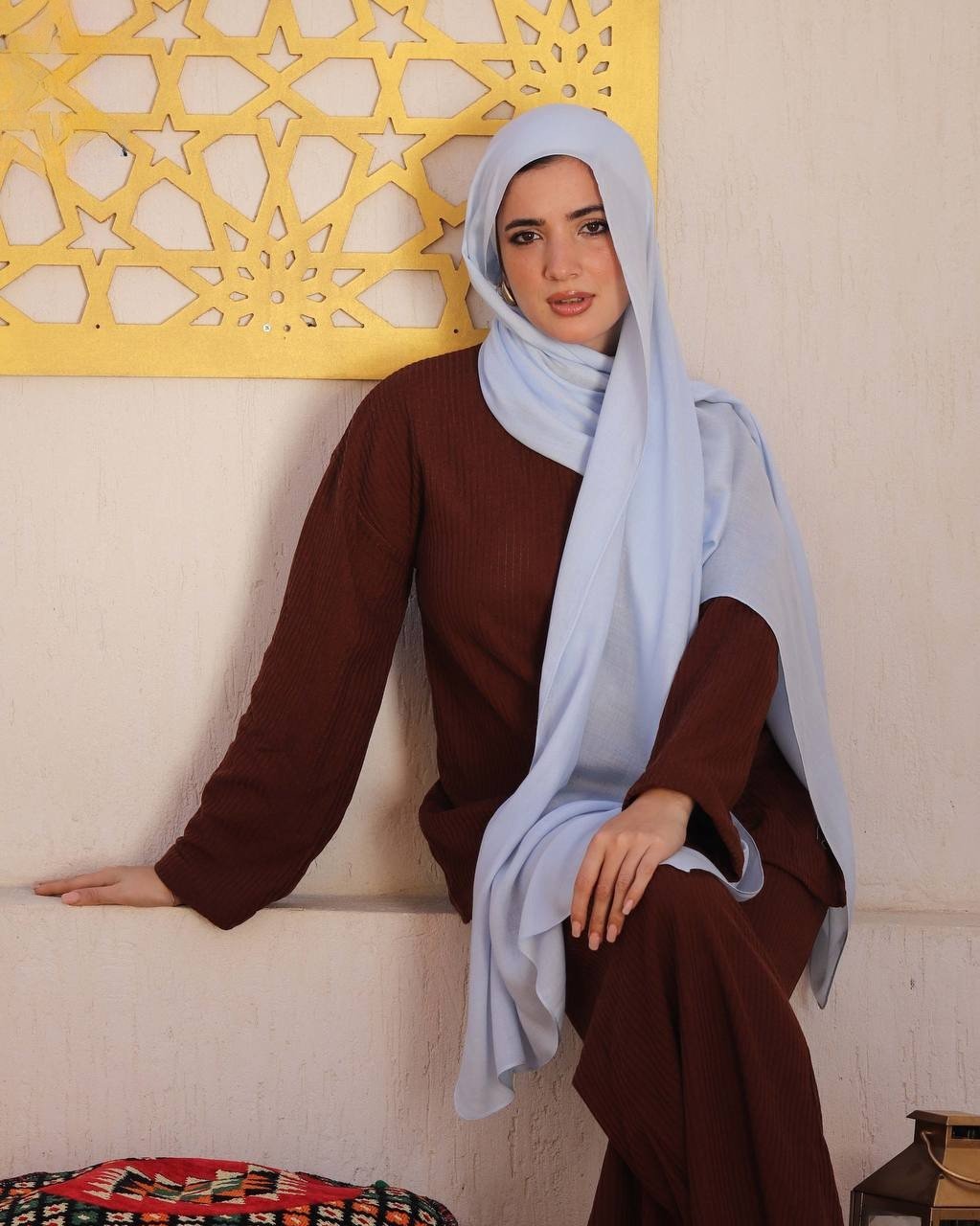 c0f131c0-9cc1-48e5-a70b-ee654176e2c8 Elegant Modal Scarf for Ladies - الصورة 1