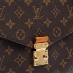 ⁦Louis Vuitton Cross Bag For Women⁩ - الصورة ⁦4⁩