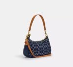 ⁦Coach Cross Bag For Women⁩ - الصورة ⁦2⁩