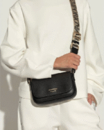 ⁦Emporio Armani Cross Bag For Women⁩ - الصورة ⁦5⁩