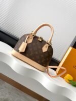 ⁦Louis Vuitton Cross Bag For Women⁩ - الصورة ⁦9⁩