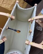 ⁦Louis Vuitton Hand Bag For Women⁩ - الصورة ⁦6⁩