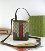 ⁦Gucci Cross Bag For Women⁩ - الصورة ⁦2⁩