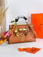 ⁦Hermes Cross Bag For Women⁩ - الصورة ⁦2⁩