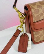 ⁦Coach Cross Bag For Women⁩ - الصورة ⁦8⁩
