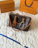 ⁦Louis Vuitton Cross Bag For Women⁩ - الصورة ⁦6⁩