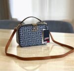 ⁦Tommy Hilfiger Cross Bag For Women⁩ - الصورة ⁦6⁩