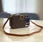 ⁦Tommy Hilfiger Cross Bag For Women⁩ - الصورة ⁦5⁩